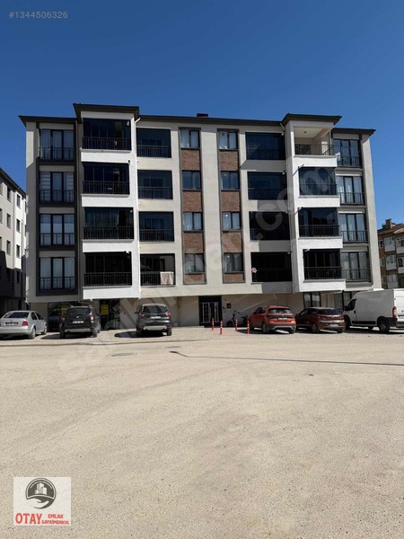 5000 Evler Şahintepesinde Kiralik 3+1 Daire! — fotoğraf 2