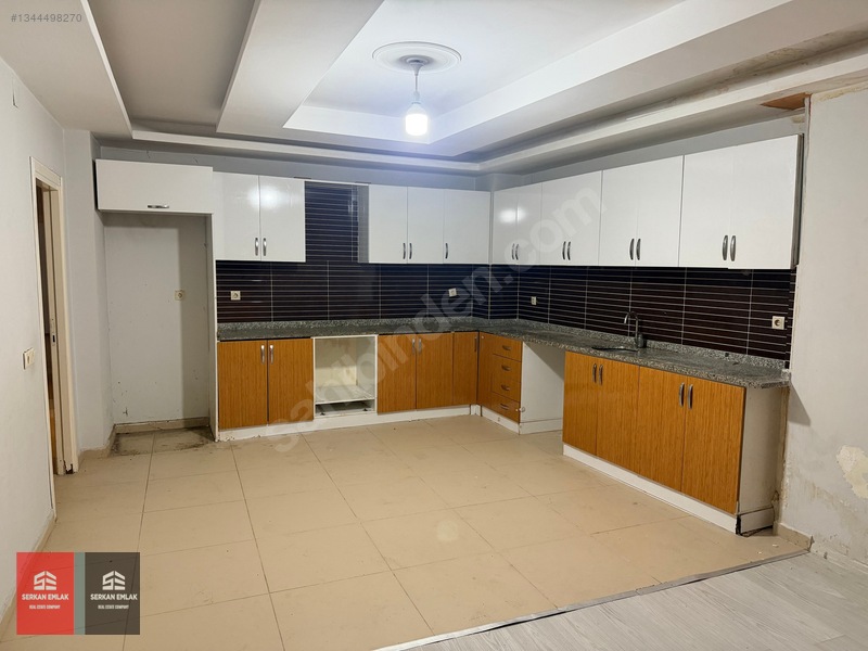 Serkan Emlak'ten Çarşıda İhsaniye'de Yeni Bina Kiralık Daire 2+1 — fotoğraf 7