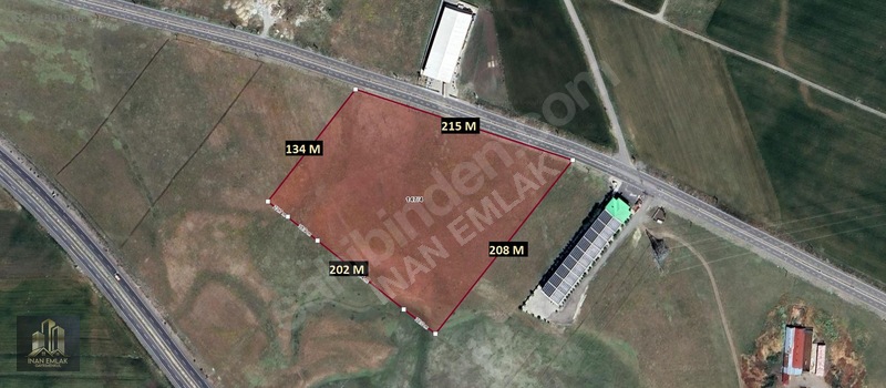 Satılık Üniversite Ve Şeker Fab. Civ Ana Yol Cep. 34500 M2 Tarla — fotoğraf 5