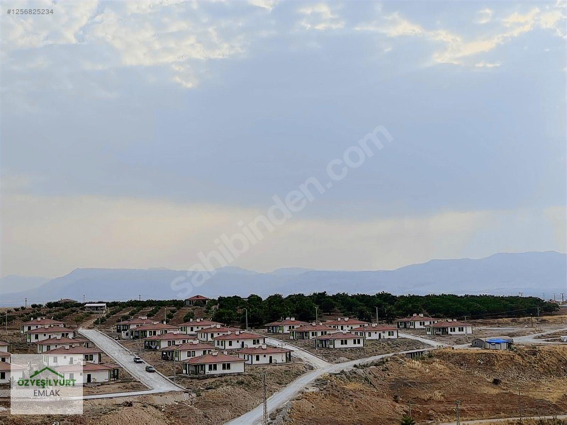 Özyeşilyurt Emlak'tan Karanlıkdere Toki Yanı Müstakil Bahçe — fotoğraf 3