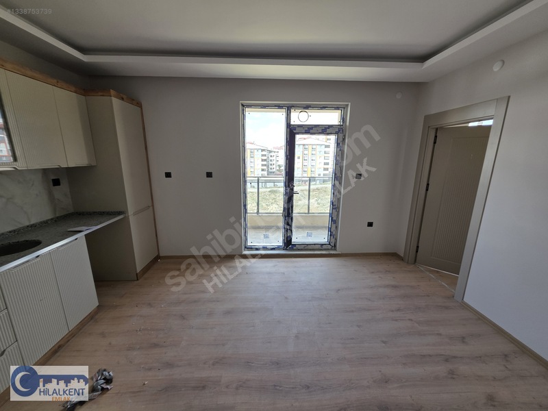 Yerden Isıtma Kiralık 1+1 Lüks Daire — fotoğraf 6