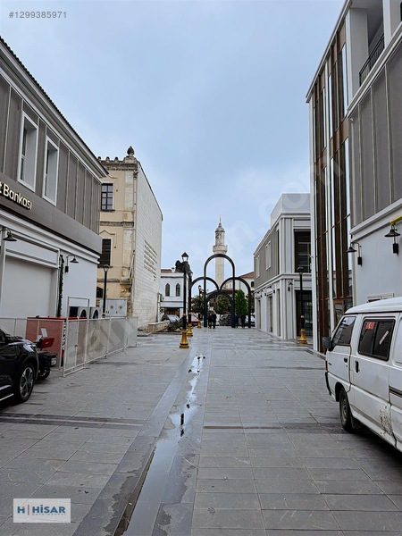 Hisar'dan Fatih Sultan Mehmet Caddesine Cephe Ofis Katı Daire — fotoğraf 3