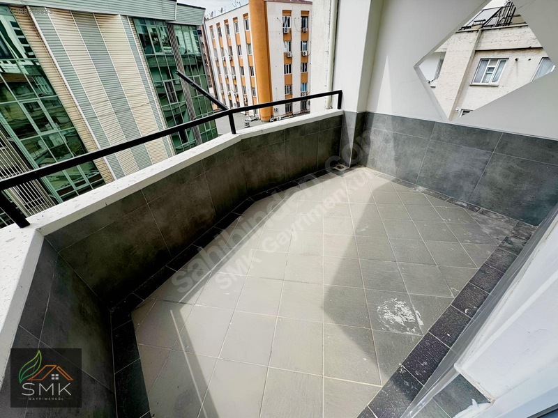 Gazi Muhtar'da Fırsat 4+1, 240 M² Bakımlı Ara Kat Daire — fotoğraf 23