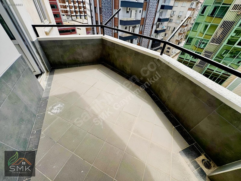 Gazi Muhtar'da Fırsat 4+1, 240 M² Bakımlı Ara Kat Daire — fotoğraf 24