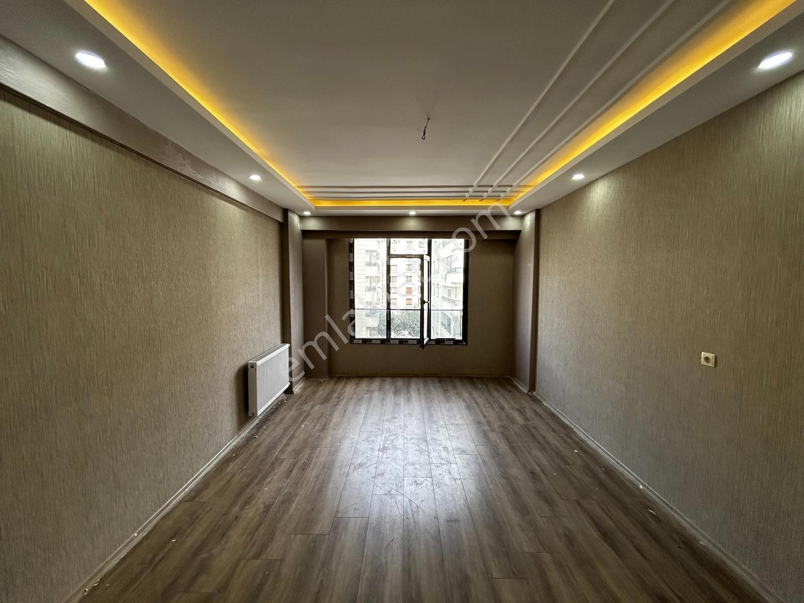 Roma Gayrimenkul'den Akbayır'da Geniş Ferah 2+1 Satılık Daire — fotoğraf 3