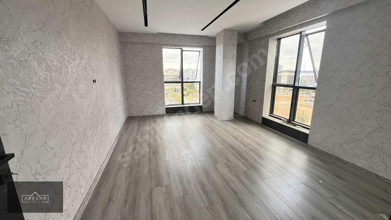 Arevar Dan Mücahitlerde Ana Cadde Üzerinde Kiralık Lüks Ofis — fotoğraf 26