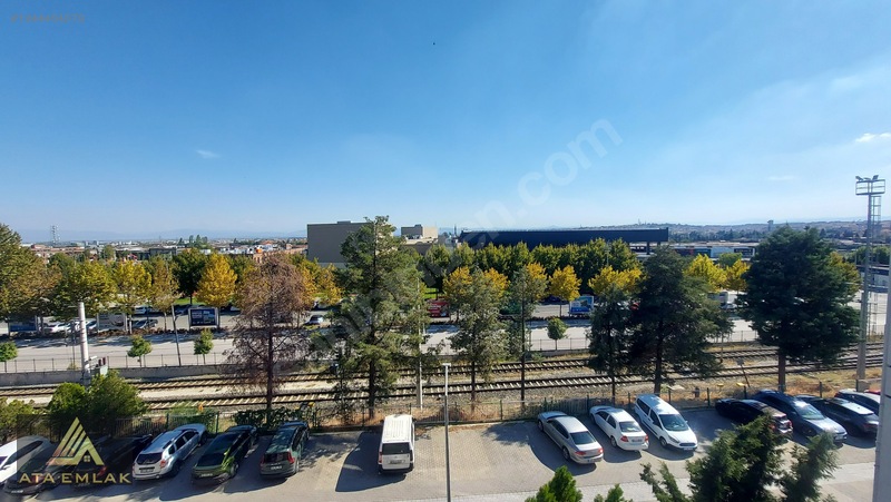 Avlu Manzaralı Kiralık 3+1 — fotoğraf 2