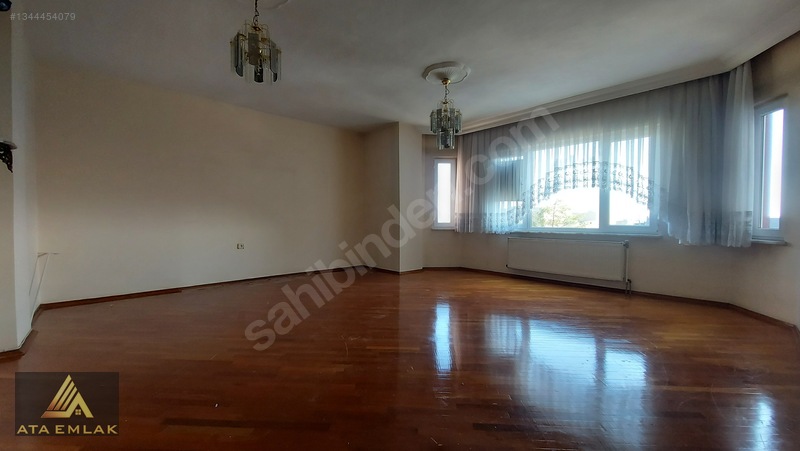 Avlu Manzaralı Kiralık 3+1 — fotoğraf 4