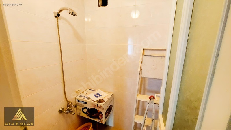 Avlu Manzaralı Kiralık 3+1 — fotoğraf 23