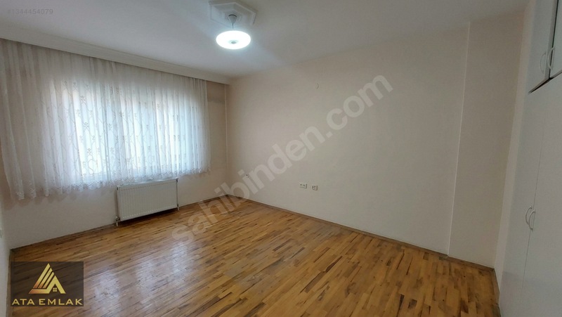 Avlu Manzaralı Kiralık 3+1 — fotoğraf 24