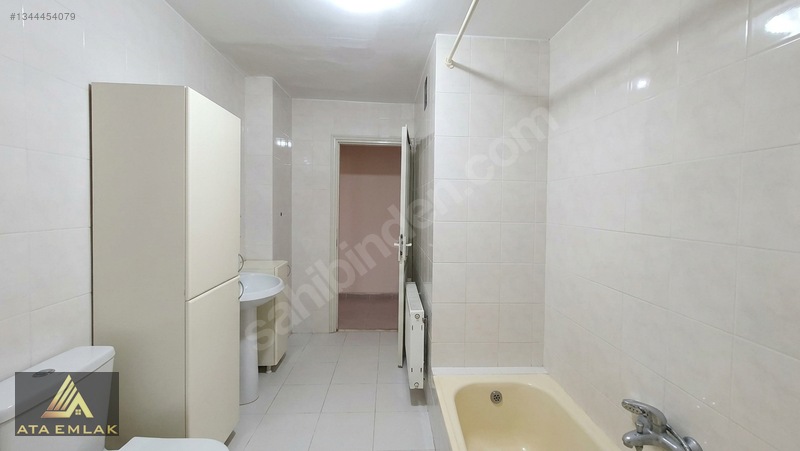 Avlu Manzaralı Kiralık 3+1 — fotoğraf 26