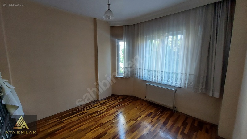 Avlu Manzaralı Kiralık 3+1 — fotoğraf 27