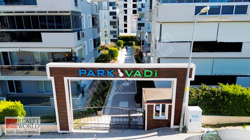 Karahasanlı Park Vadi Sitesi 3+1 - 175 M2 Kiralık Arakat Daire