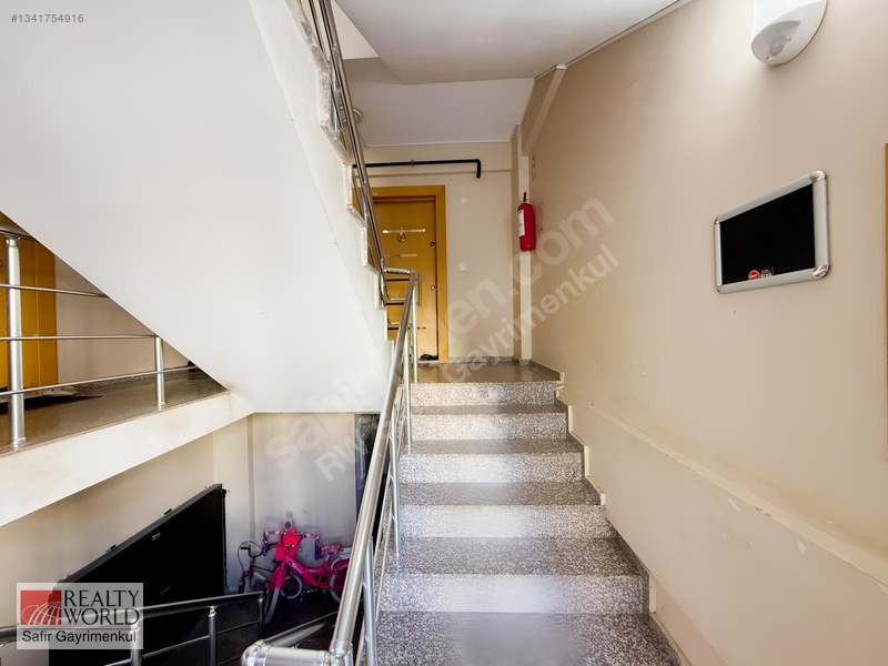 Karahasanlı Park Vadi Sitesi 3+1 - 175 M2 Kiralık Arakat Daire — fotoğraf 4