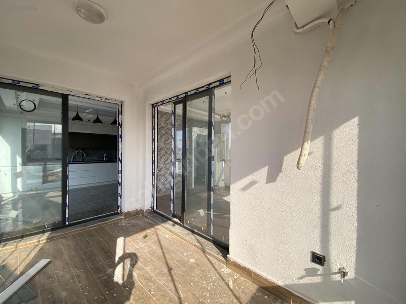 Kadın Doğum Hastahanesi Yanı Havuzlu 2.5+1 Satılık Daire — fotoğraf 17