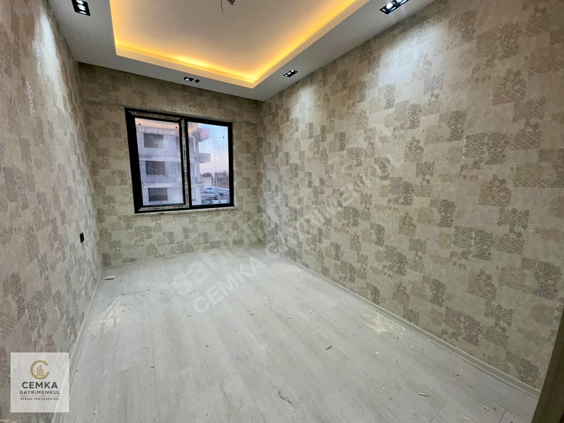 Alpaslanda Yeni Yapı Site İçerisinde Yerden Isıtma Kiralık 2+1 — fotoğraf 7