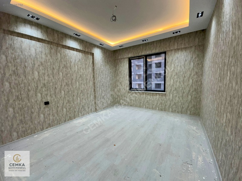 Alpaslanda Yeni Yapı Site İçerisinde Yerden Isıtma Kiralık 2+1 — fotoğraf 10