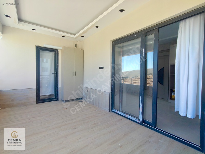 Alpaslanda Yeni Yapı Site İçerisinde Yerden Isıtma Kiralık 2+1 — fotoğraf 16