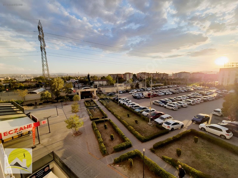Metro Dibinde Araba Takaslı 55 M2 Satılık İşyeri — fotoğraf 8