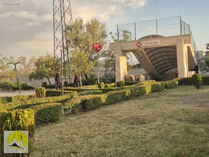 Metro Dibinde Araba Takaslı 55 M2 Satılık İşyeri — fotoğraf 11