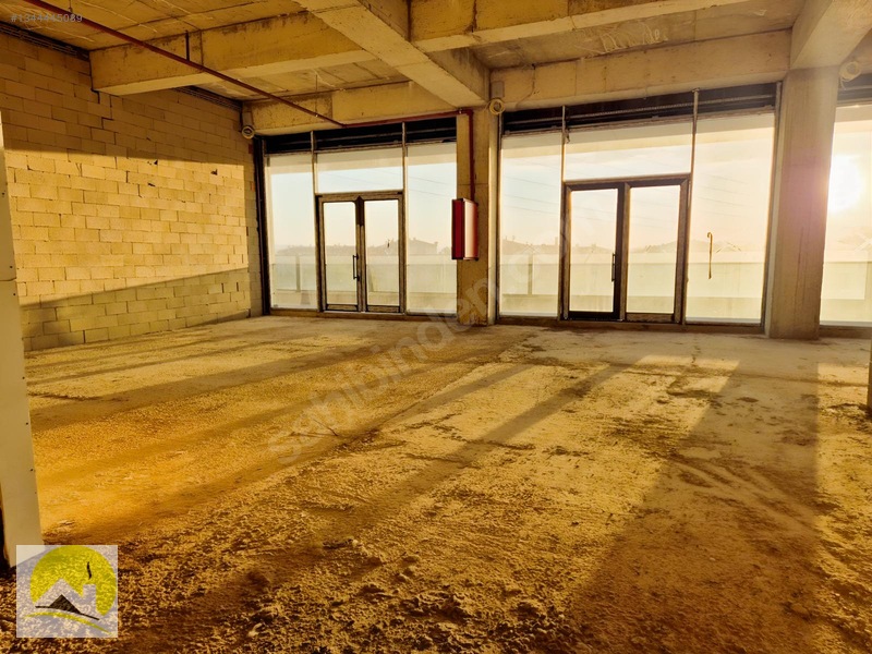 Metro Dibinde Araba Takaslı 55 M2 Satılık İşyeri — fotoğraf 13