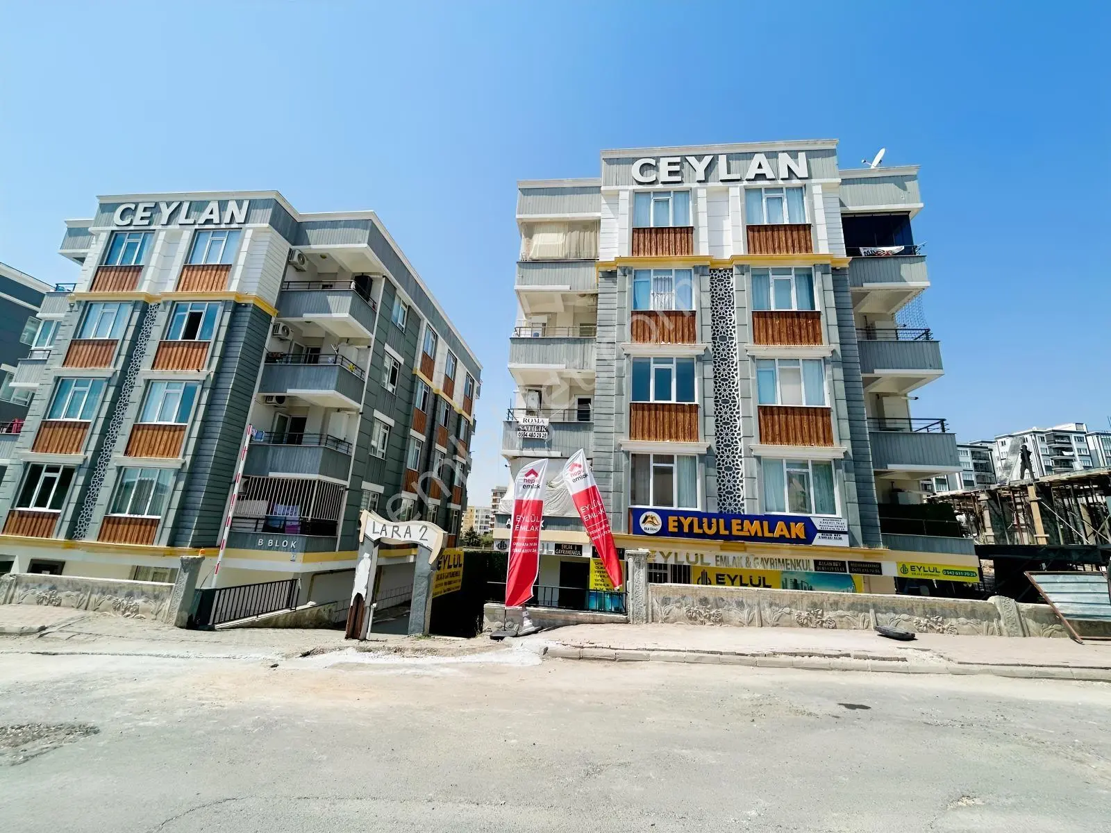 Roma Gayrimenkul'Den Seyrantepe'De 2+1 Ara Kat Satılık Daire