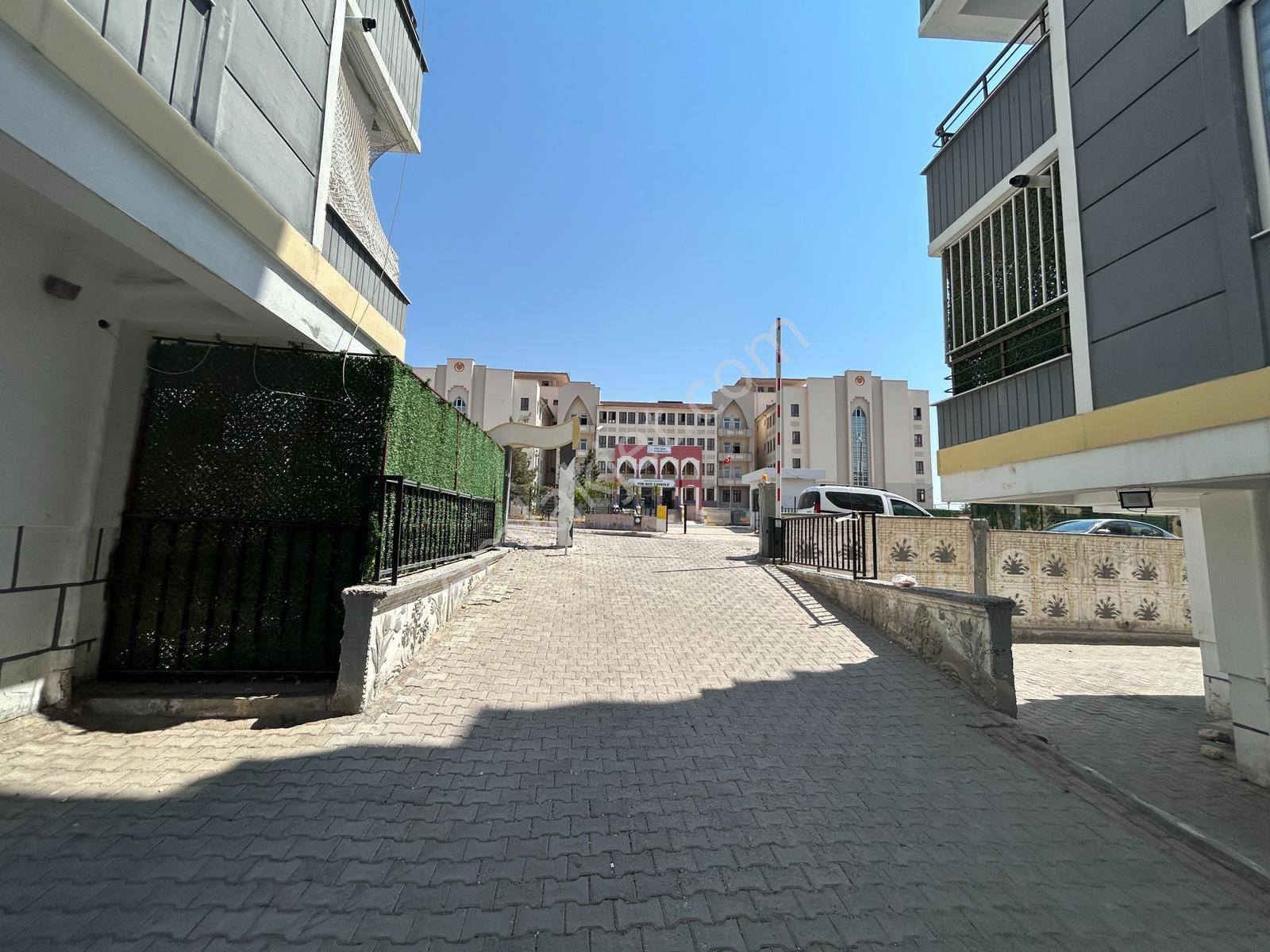 Roma Gayrimenkul'den Seyrantepe'de 2+1 Ara Kat Satılık Daire — fotoğraf 23