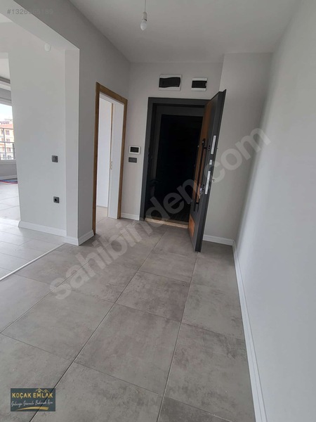 Hürriyette 190 M2 5 Oda Sıfır 3 Cepheli İsteginiz Kadar Kredi — fotoğraf 14