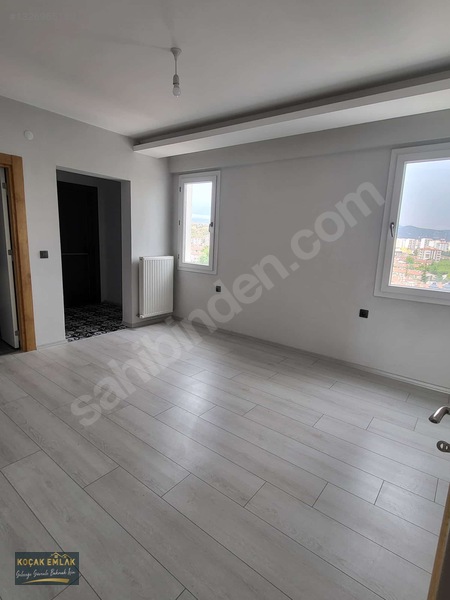 Hürriyette 190 M2 5 Oda Sıfır 3 Cepheli İsteginiz Kadar Kredi — fotoğraf 16