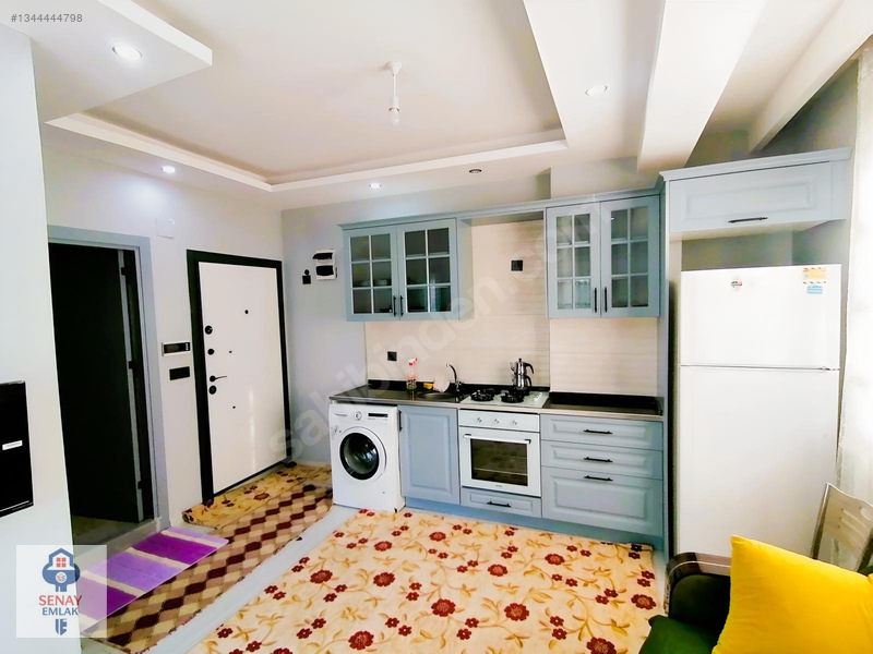 Erguvan Caddesinde Fırına Markete Ulaşıma Yakın Full Eşyalı 1+1
