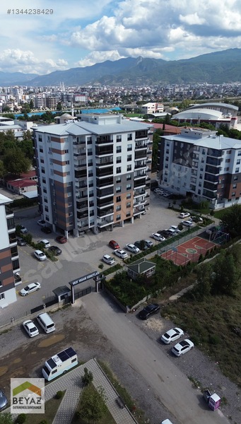 Beyaz- Fakıuşagı Mah Site İçerisinde 4+1 200m2 Kiralık Daire — fotoğraf 2