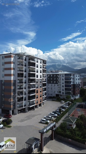 Beyaz- Fakıuşagı Mah Site İçerisinde 4+1 200m2 Kiralık Daire — fotoğraf 3