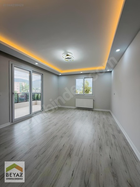 Beyaz- Fakıuşagı Mah Site İçerisinde 4+1 200m2 Kiralık Daire — fotoğraf 7