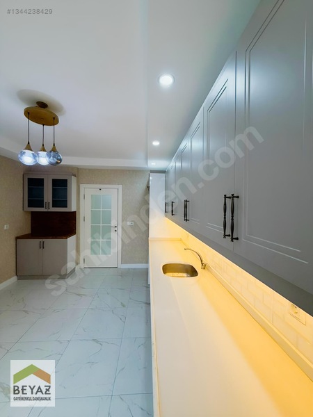 Beyaz- Fakıuşagı Mah Site İçerisinde 4+1 200m2 Kiralık Daire — fotoğraf 11
