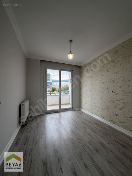 Beyaz- Fakıuşagı Mah Site İçerisinde 4+1 200m2 Kiralık Daire — fotoğraf 23