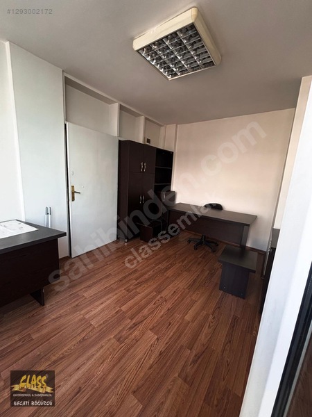 Kadıköy Söğütlüçeşme Caddesi'nde Satılık Ofis — fotoğraf 3
