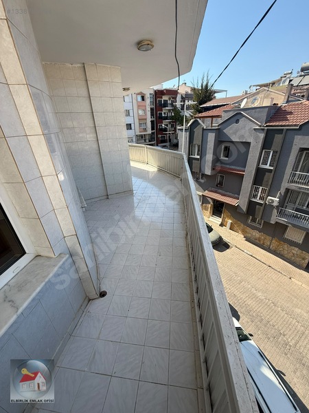 Balçova Korutürk Mah. Avantajlı Konumda Kiralık Ferah 3+1 Daire — fotoğraf 12