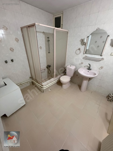 Balçova Korutürk Mah. Avantajlı Konumda Kiralık Ferah 3+1 Daire — fotoğraf 14