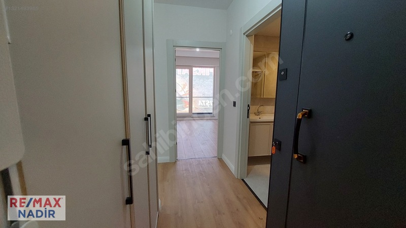 Remaxnadir'den Hastane Karşısı Aksu Plazada Satılık 1+1 — fotoğraf 6