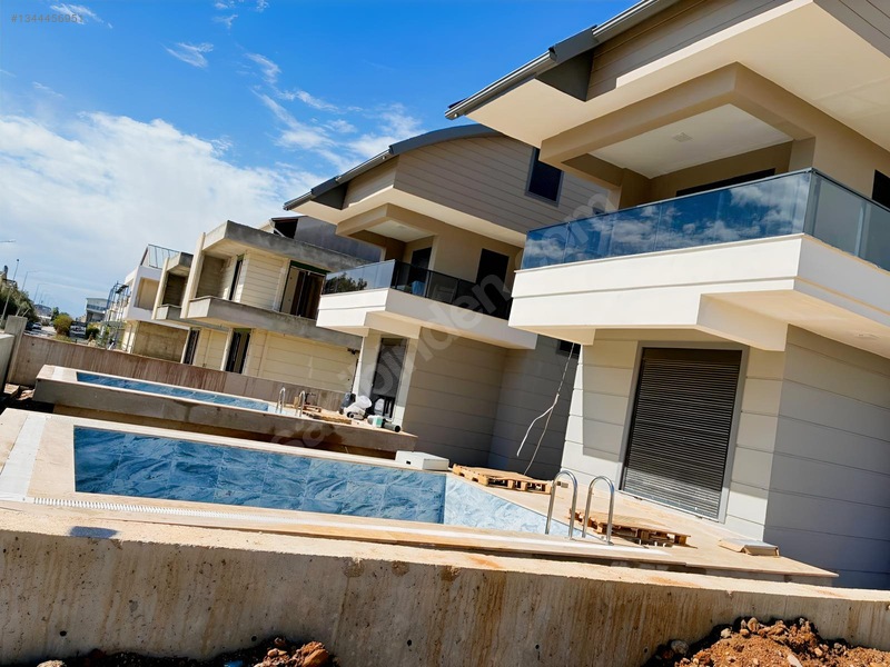 Boğazkent'te Satılık 500m² Villa Arsası, Denize Yakın — fotoğraf 2