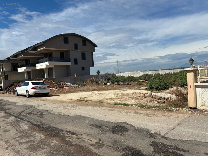 Boğazkent'te Satılık 500m² Villa Arsası, Denize Yakın — fotoğraf 3