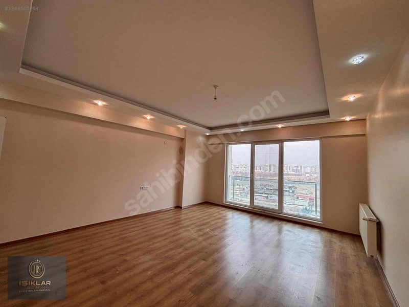 Enes Işık'tan Bostanbaşı Ana Cadde Üzerinde 4+1 Yapılı Daire — fotoğraf 7