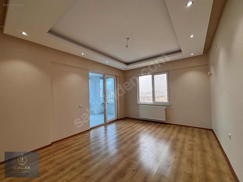 Enes Işık'tan Bostanbaşı Ana Cadde Üzerinde 4+1 Yapılı Daire — fotoğraf 9