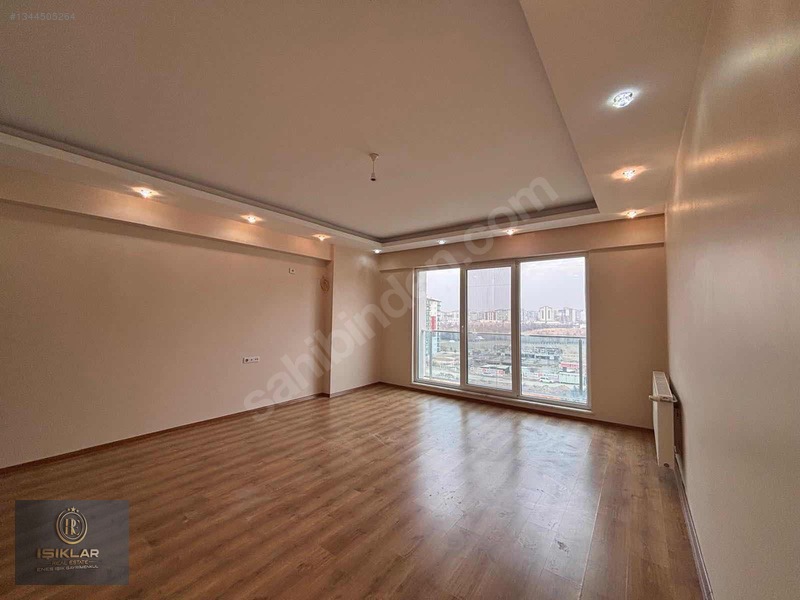 Enes Işık'tan Bostanbaşı Ana Cadde Üzerinde 4+1 Yapılı Daire — fotoğraf 12