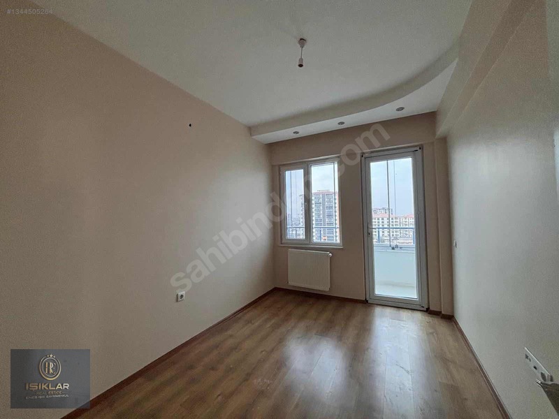 Enes Işık'tan Bostanbaşı Ana Cadde Üzerinde 4+1 Yapılı Daire — fotoğraf 16