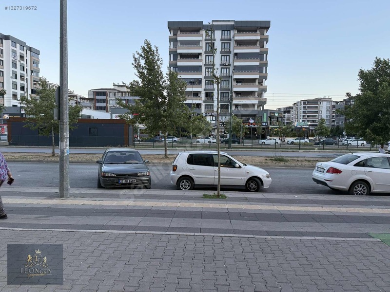 Şehir Hastanesi Acil Karşısı Dükkan — fotoğraf 8