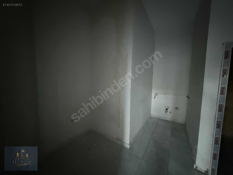 Şehir Hastanesi Acil Karşısı Dükkan — fotoğraf 9