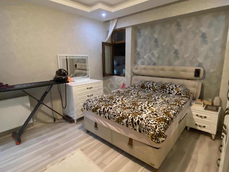 Doğukentte Merkezi Konumda 4+1 Kiralık Ara Kat — fotoğraf 3