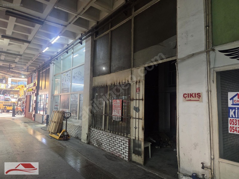İkitelli Aykosanda Satılık Araç Yanaşır 80m2 İşyeri 4.850.000 — fotoğraf 3