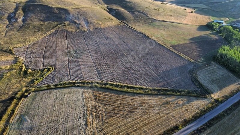 Bayburt Merkez Kavacık'ta Satılık Tarla — fotoğraf 17